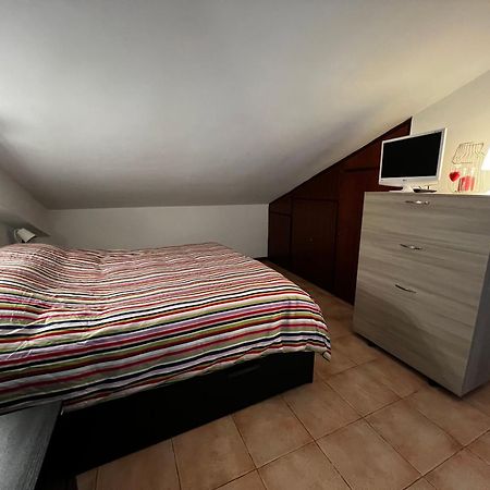 Apartament Mansardina A Pochi Passi Da Roma Morlupo Zewnętrze zdjęcie