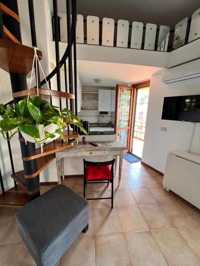 Apartament Mansardina A Pochi Passi Da Roma Morlupo Zewnętrze zdjęcie
