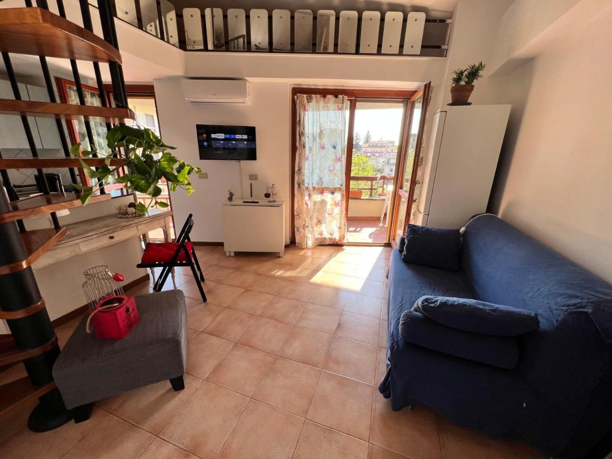 Apartament Mansardina A Pochi Passi Da Roma Morlupo Zewnętrze zdjęcie