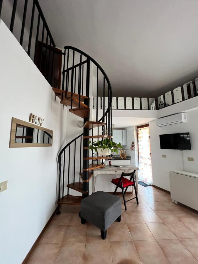 Apartament Mansardina A Pochi Passi Da Roma Morlupo Zewnętrze zdjęcie