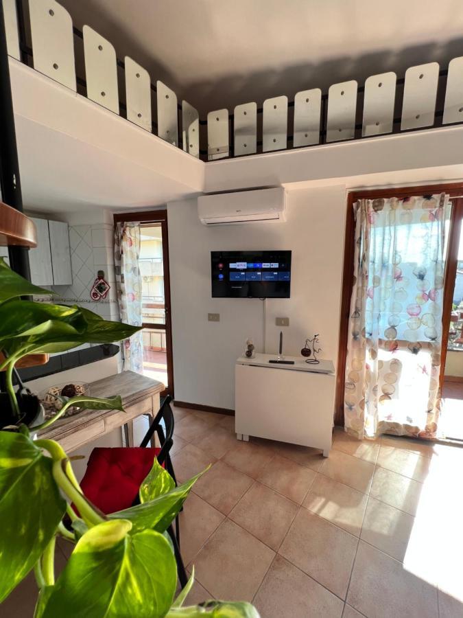 Apartament Mansardina A Pochi Passi Da Roma Morlupo Zewnętrze zdjęcie